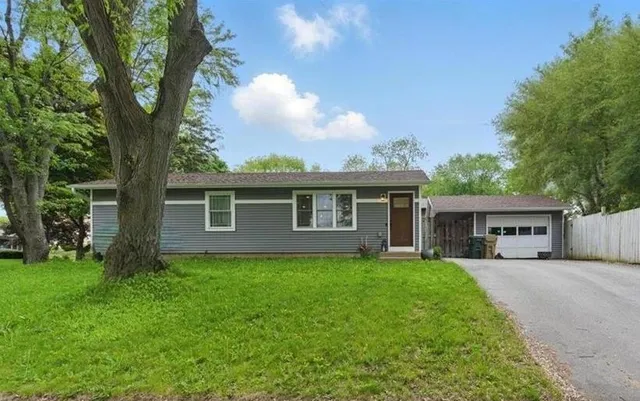 $379,500 | 5 Daffodil Lane, Madison, WI 53714