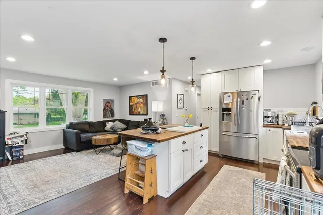 $379,500 | 5 Daffodil Lane, Madison, WI 53714