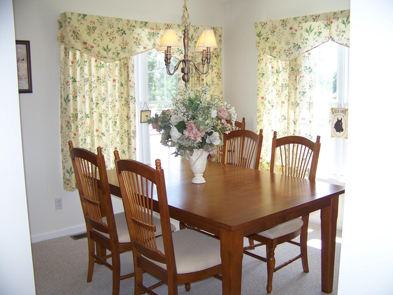 672 Lees Gap Road Fincastle, VA 24090 - Photo 14 of 37 Dining Room