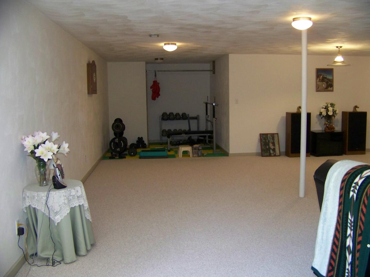 672 Lees Gap Road Fincastle, VA 24090 - Photo 23 of 37 Rec Room