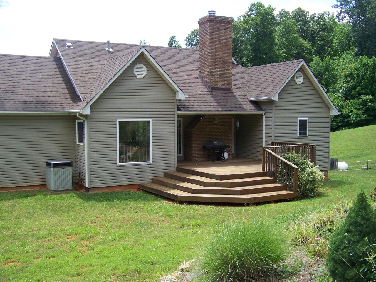 672 Lees Gap Road Fincastle, VA 24090 - Photo 33 of 37 Deck