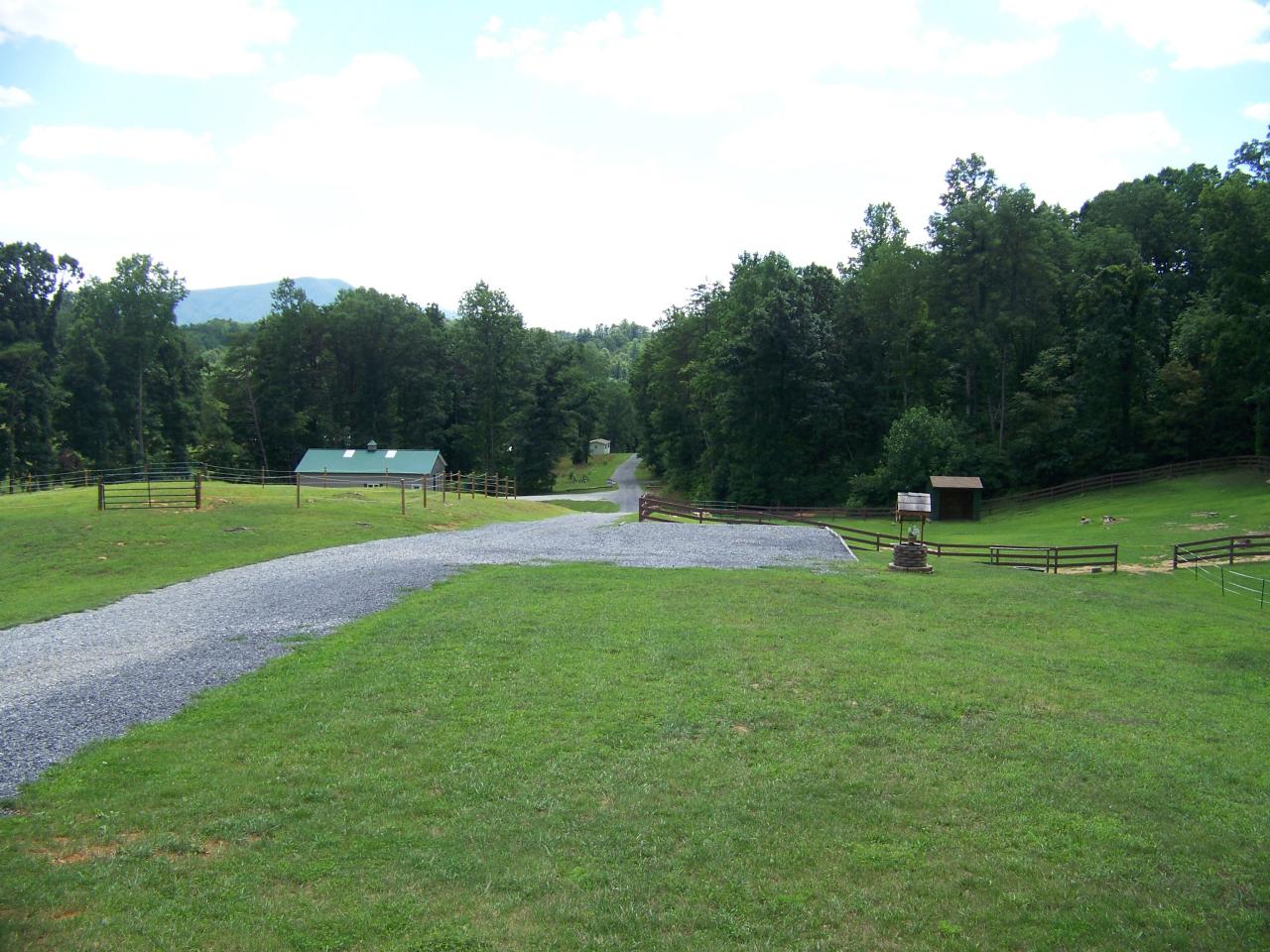 672 Lees Gap Road Fincastle, VA 24090 - Photo 36 of 37 View from front