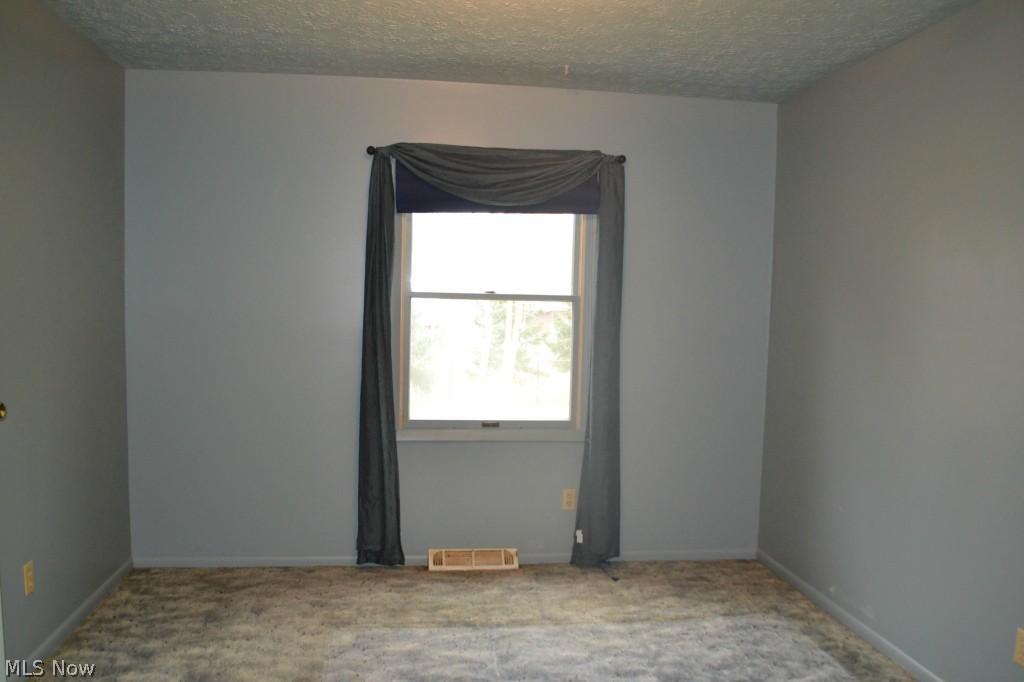 5054 Johnnycake Ridge Northeast Canton, OH 44705 - Photo 16 of 22 Gallery Image 16