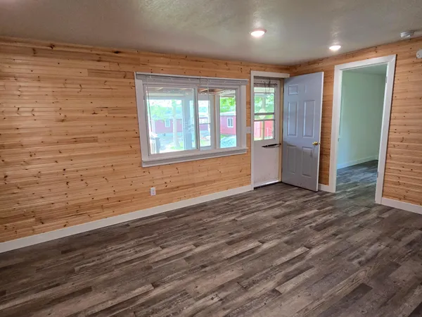 $179,000 | 29501 Maplewood Road, Unit HORSESHOE, Callaway, MN 56521