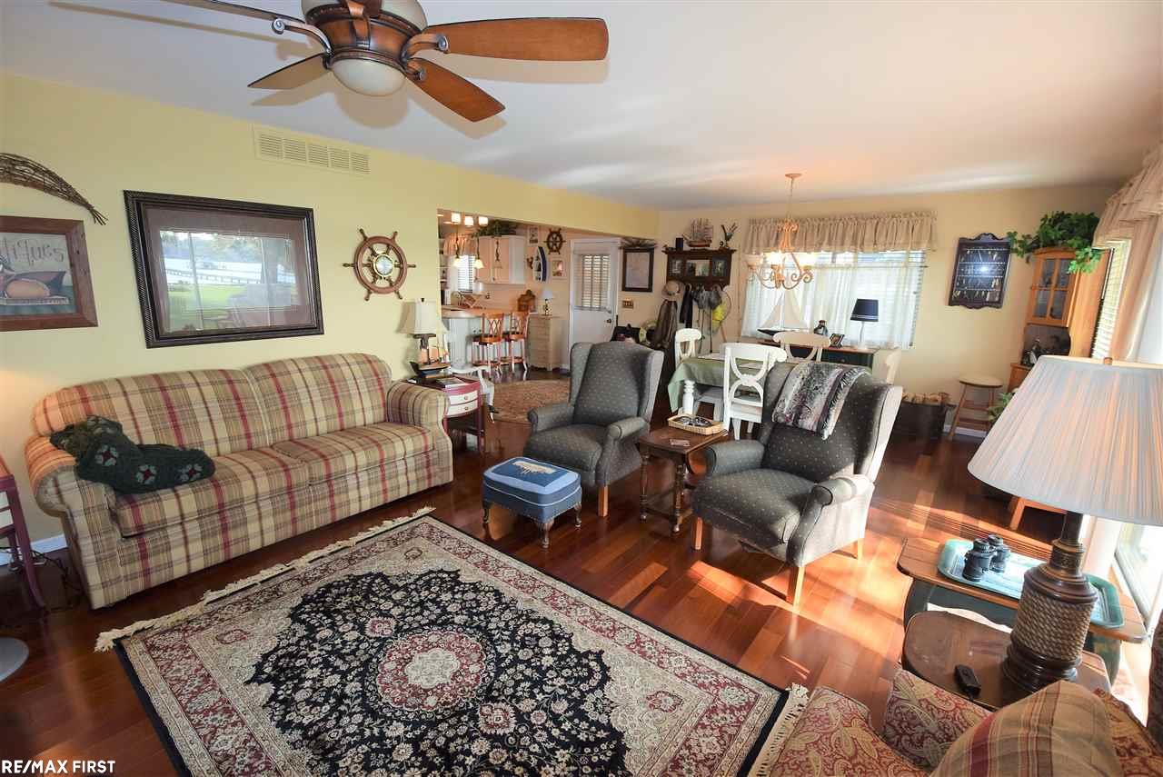 4575 Pointe Tremble Road Algonac, MI 48001 - Photo 29 of 58 50025015-28.JPG
