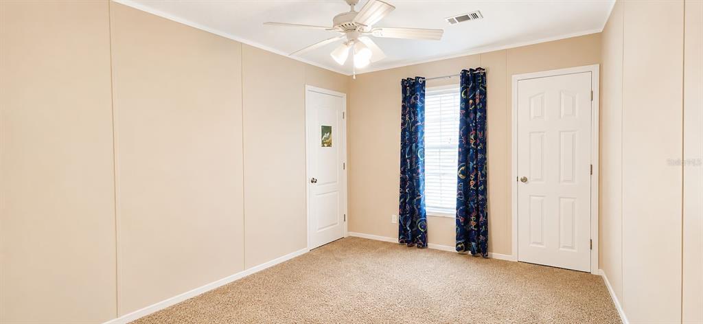 11005 Southeast 165th Terrace Road Ocklawaha, FL 32179 - Photo 13 of 22