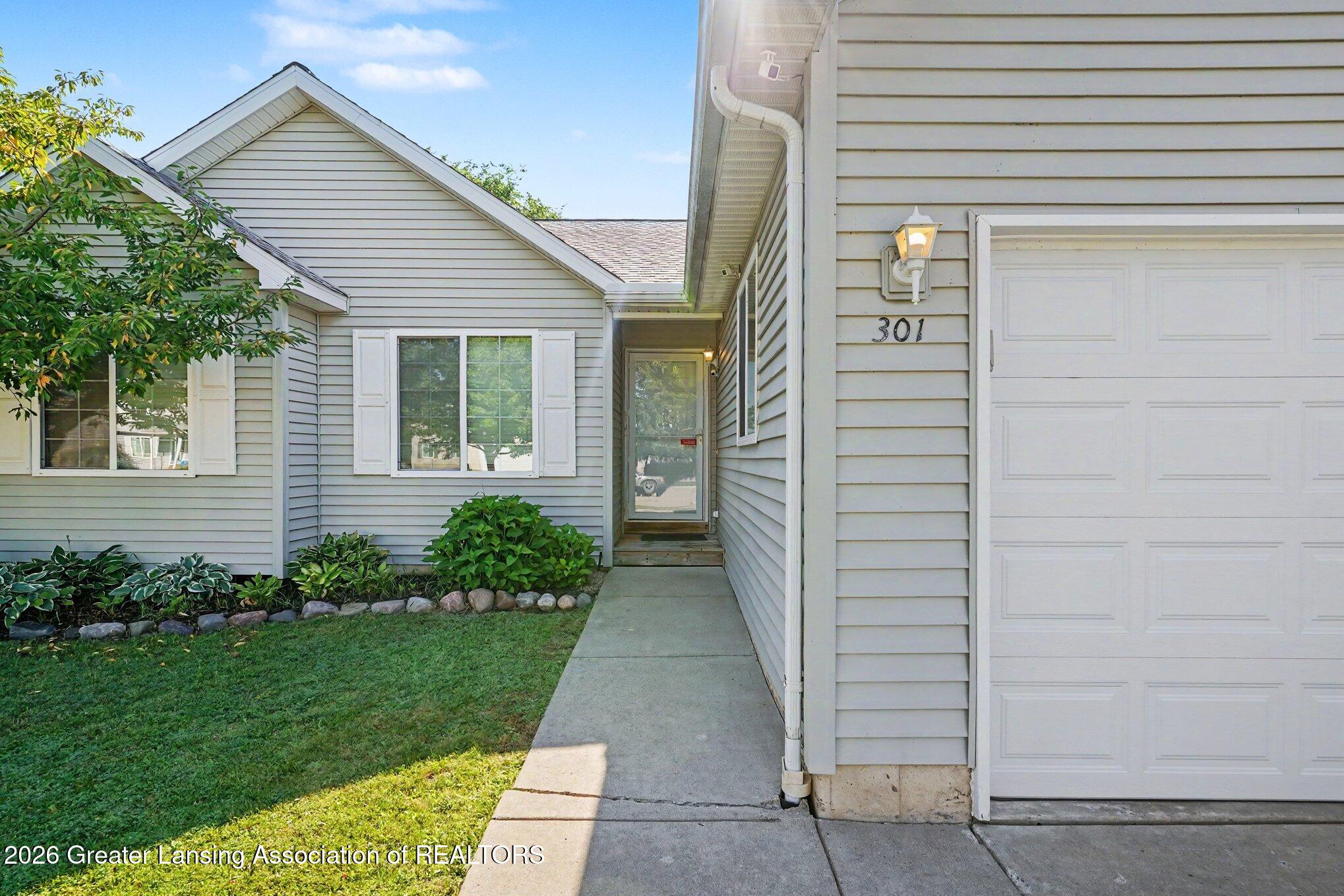 301 Ware Street Mason, MI 48854 - Photo 4 of 13 004_file_6622