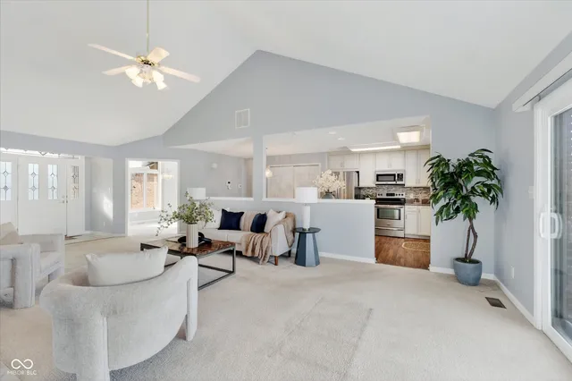 $385,000 | 1006 Woodridge Street, Brownsburg, IN 46112