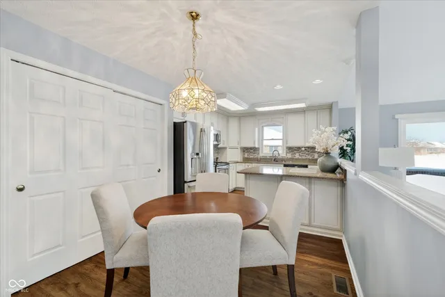 $385,000 | 1006 Woodridge Street, Brownsburg, IN 46112