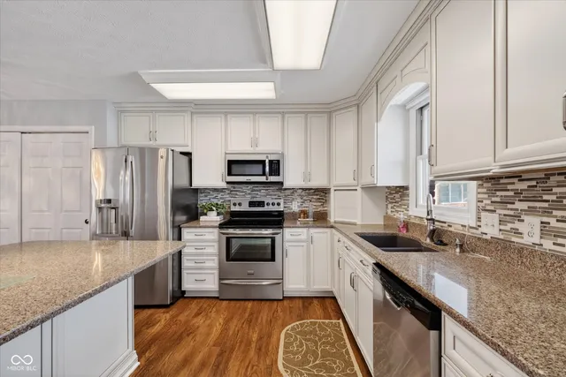 $385,000 | 1006 Woodridge Street, Brownsburg, IN 46112