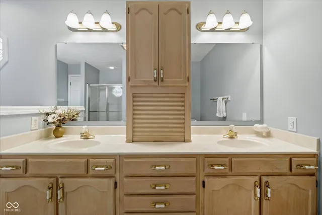 $385,000 | 1006 Woodridge Street, Brownsburg, IN 46112