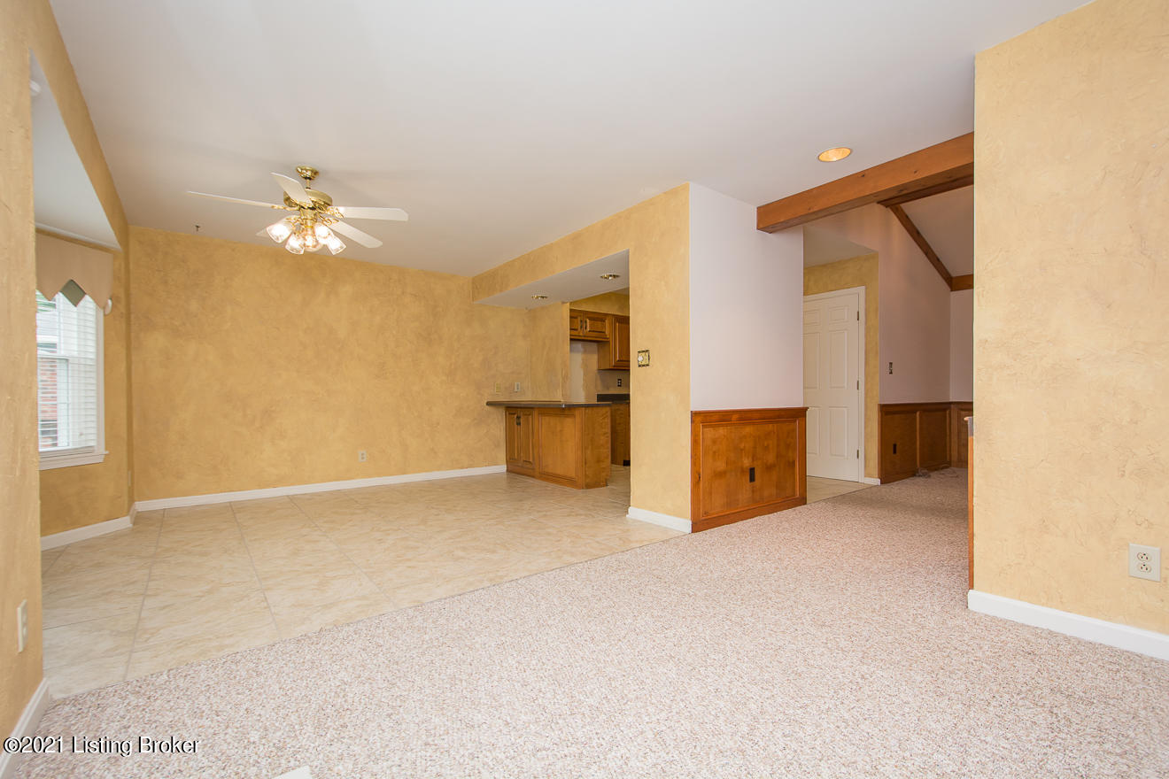 2805 Lexham Road Louisville, KY 40220 - Photo 18 of 54 Eat in Kitchen