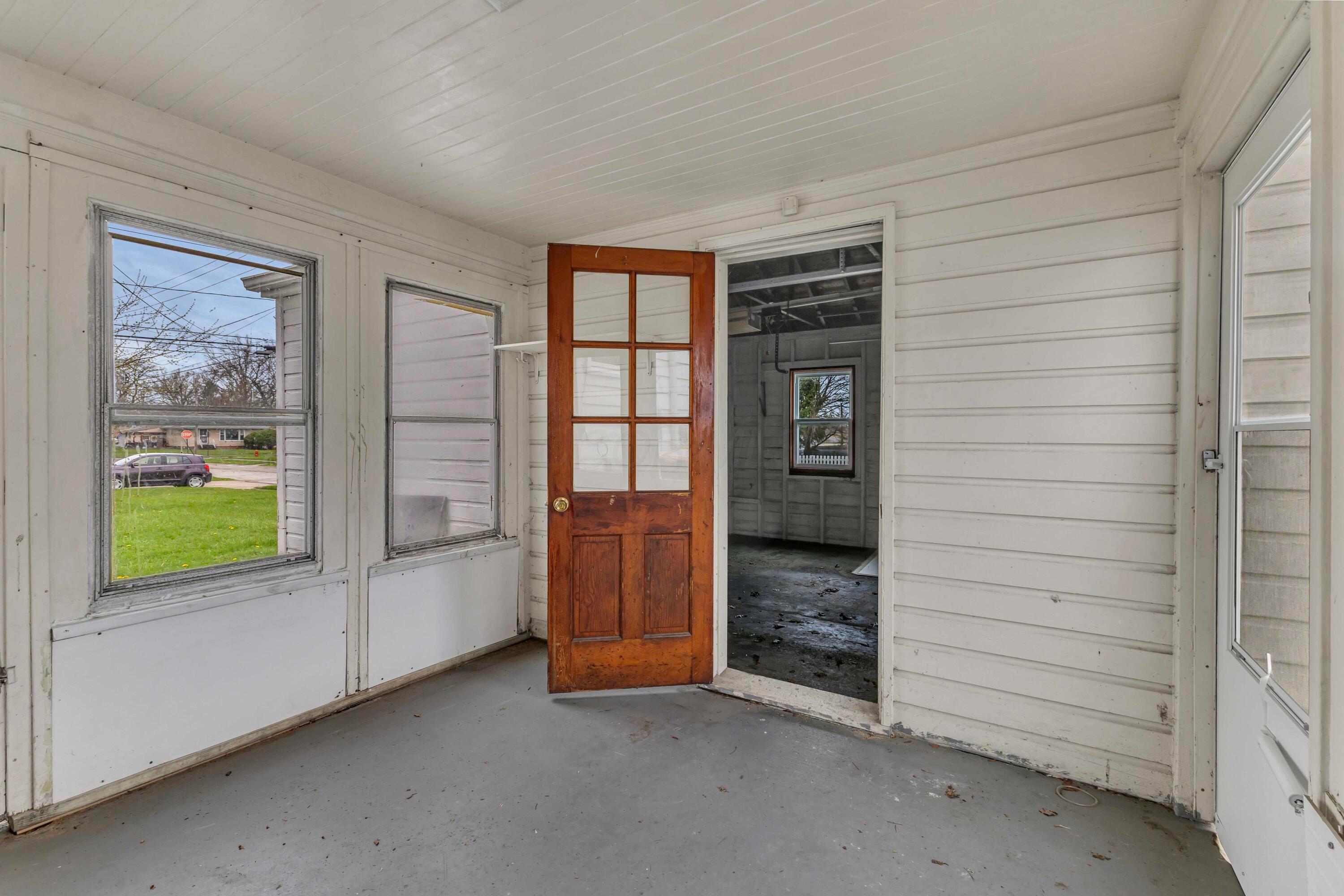 14608 Rockside Road Maple Heights, OH 44137 - Photo 24 of 45 rocksidemls_24