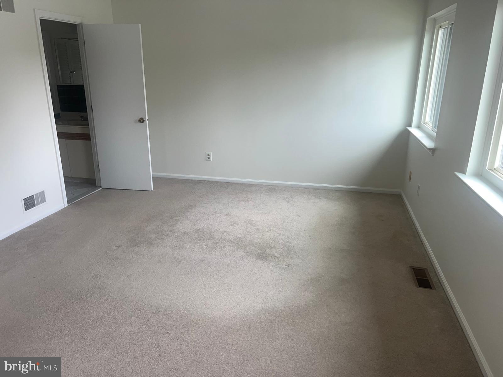100 Conway Court Exton, PA 19341 - Photo 15 of 16 Spacious room with natural light.