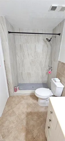 $1,850 | 2001 Northwest 96th Terrace, Unit 10F, Pembroke Pines, FL 33024