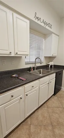 $1,850 | 2001 Northwest 96th Terrace, Unit 10F, Pembroke Pines, FL 33024