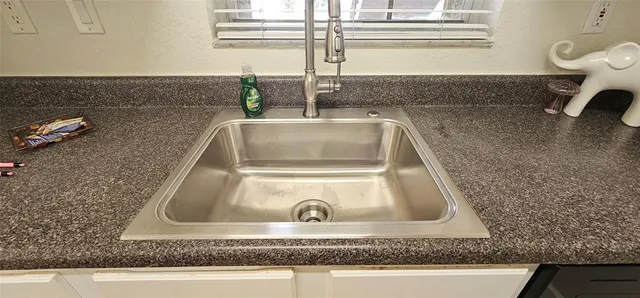 $1,850 | 2001 Northwest 96th Terrace, Unit 10F, Pembroke Pines, FL 33024