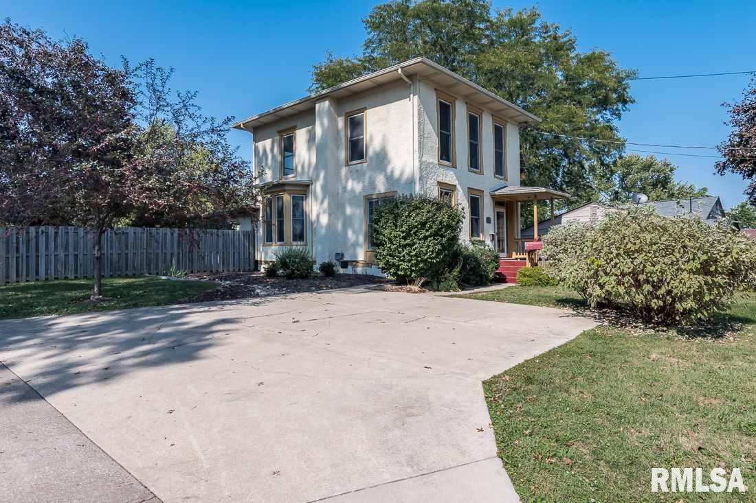 2432 Jersey Ridge Road Davenport, IA 52803 - Photo 2 of 22 Gallery Image 2