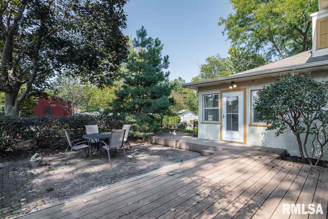 2432 Jersey Ridge Road Davenport, IA 52803 - Photo 5 of 22 Gallery Image 5