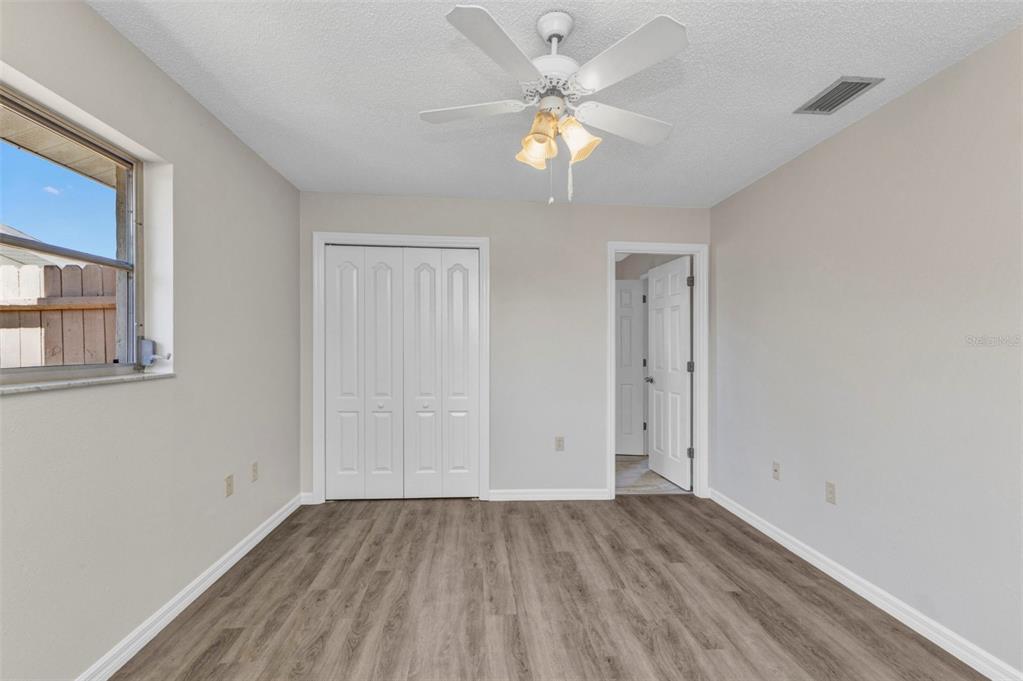 428 Briarwood Road Venice, FL 34293 - Photo 20 of 41