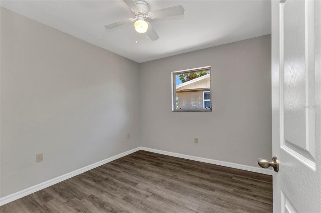 428 Briarwood Road Venice, FL 34293 - Photo 25 of 41