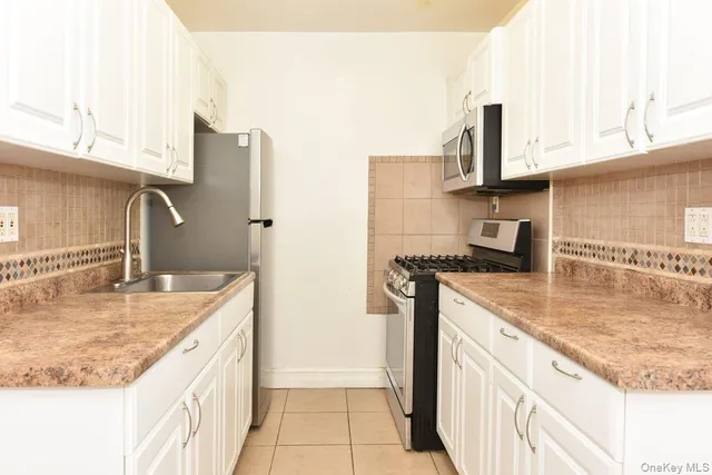 $245,000 | 84-01 Main Street, Unit 221 | Briarwood