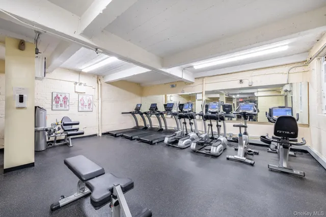 $245,000 | 84-01 Main Street, Unit 221 | Briarwood