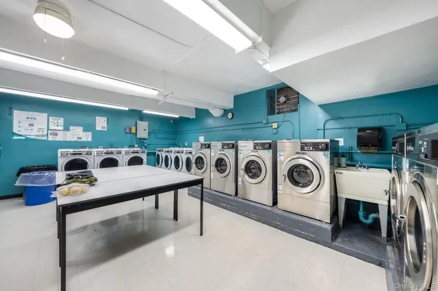 $245,000 | 84-01 Main Street, Unit 221 | Briarwood