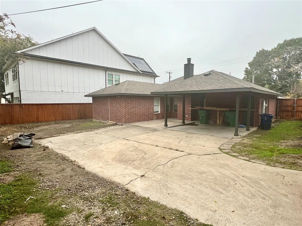601 Short Street McKinney, TX 75069 - Photo 9 of 28 a front view of a house with a yard