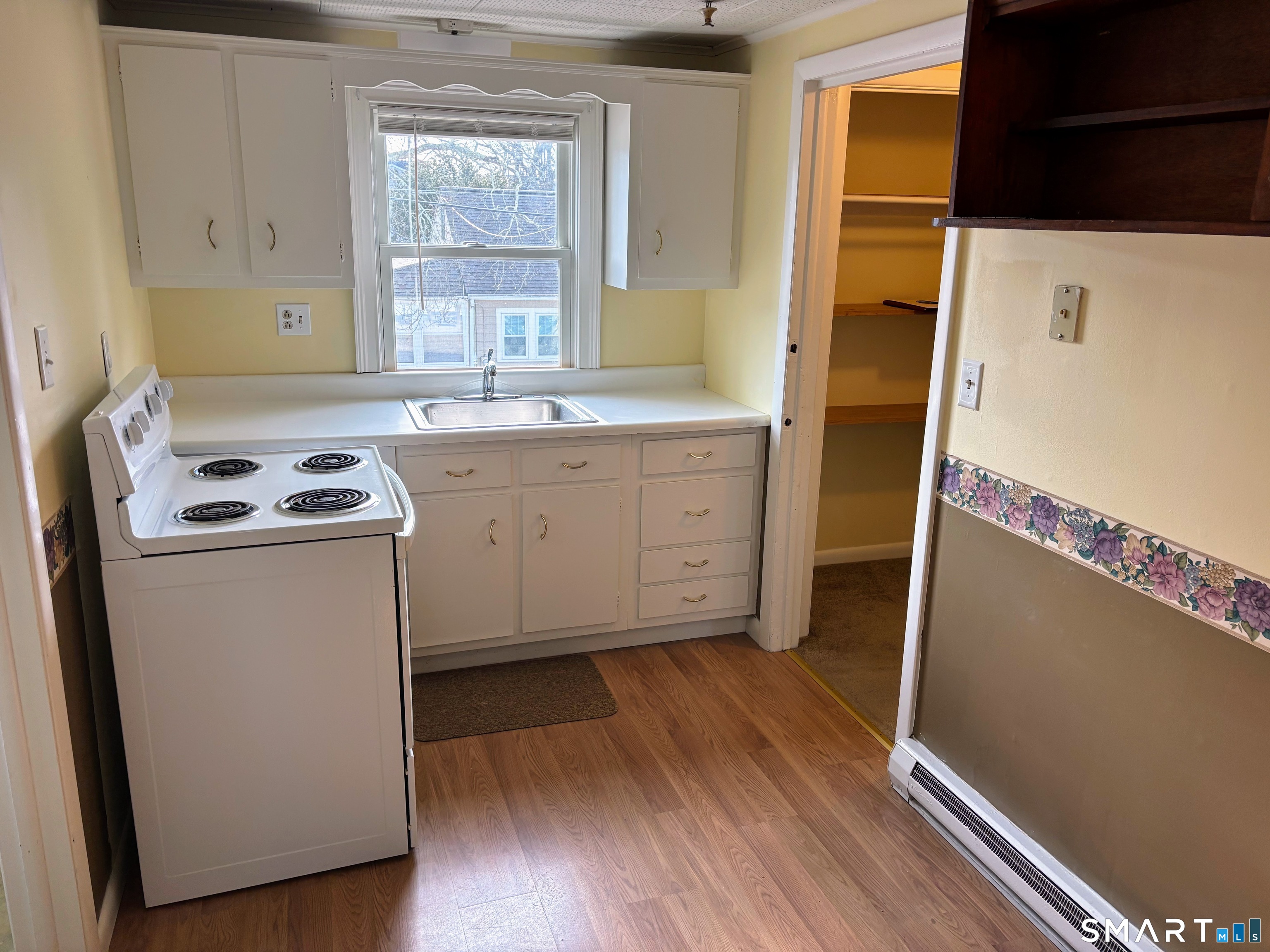 8-2 Lewis Avenue Westbrook, CT 06498 - Photo 7 of 17