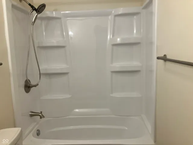 $900 | 778 Loews Boulevard, Greenwood, IN 46142