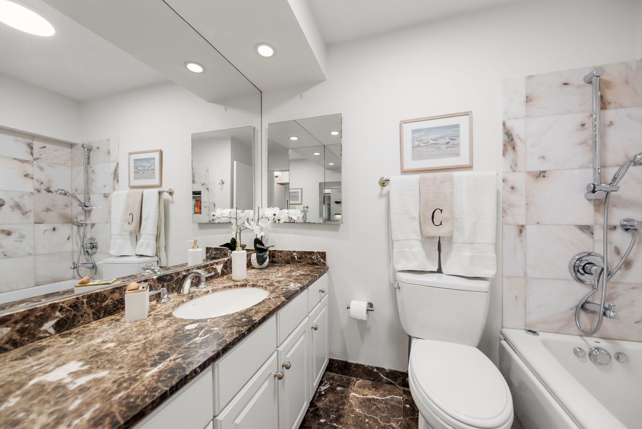 5455 North Sheridan Road, Unit 2602 Chicago, IL 60640 - Photo 12 of 25