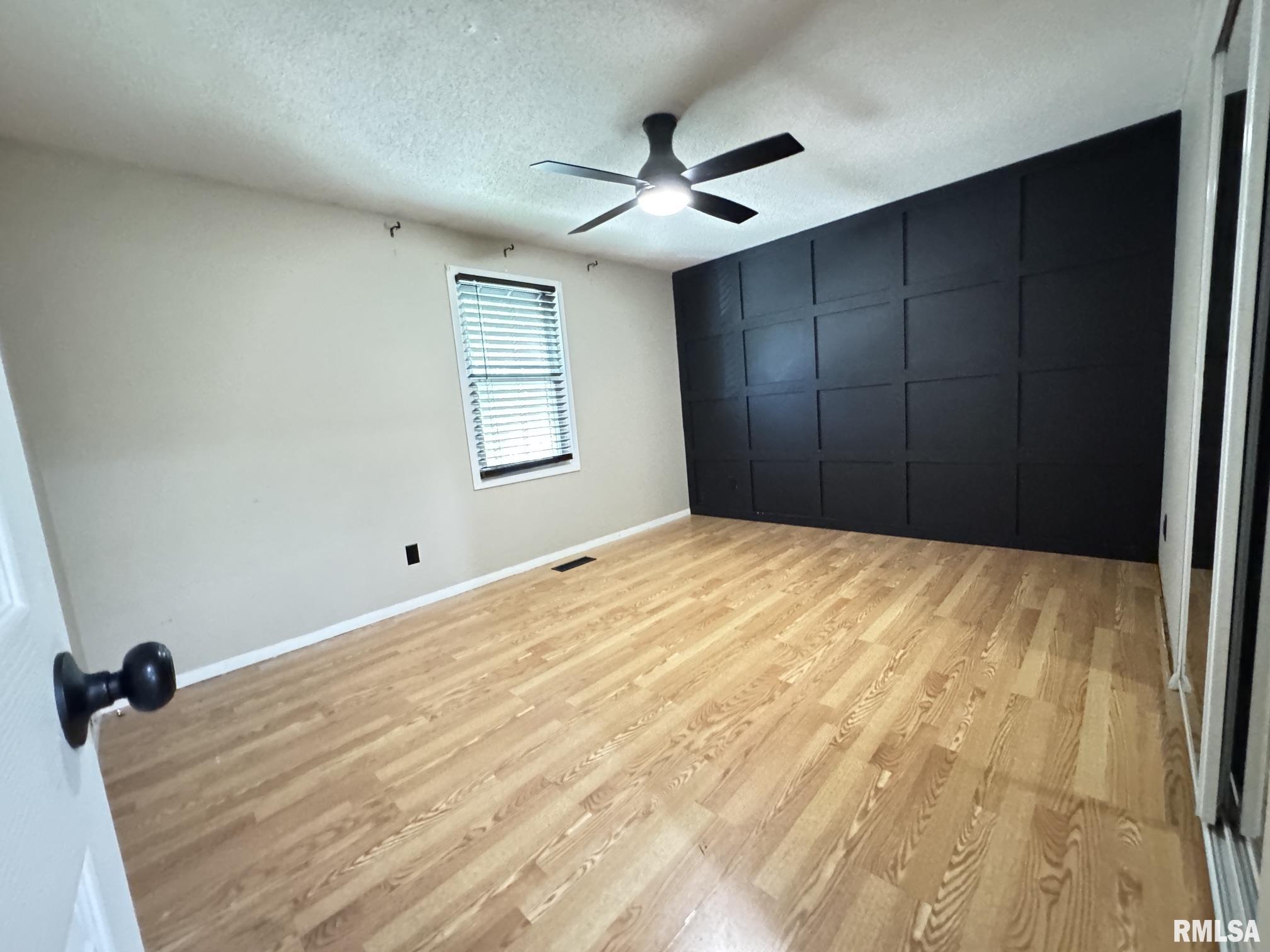4441 West Castleton Road Peoria, IL 61615 - Photo 10 of 21
