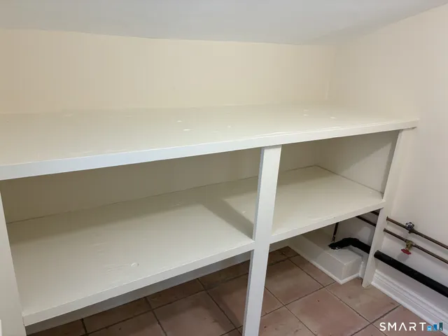 $2,250 | 92 A Huntingtown Road, Newtown, CT 06470