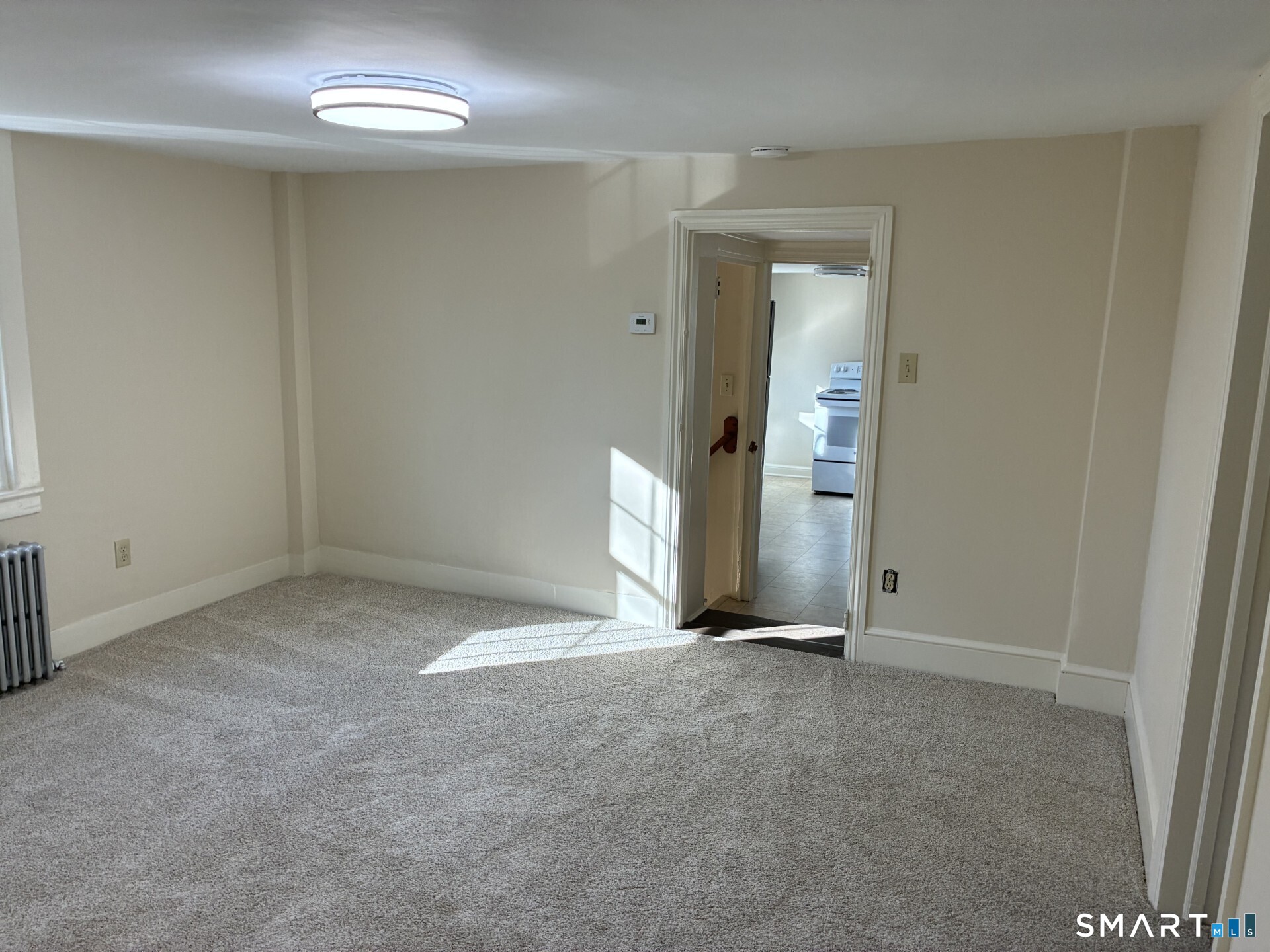 92 A Huntingtown Road Newtown, CT 06470 - Photo 13 of 24 Living room