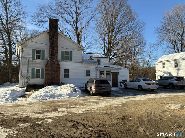 $2,250 | 92 A Huntingtown Road, Newtown, CT 06470