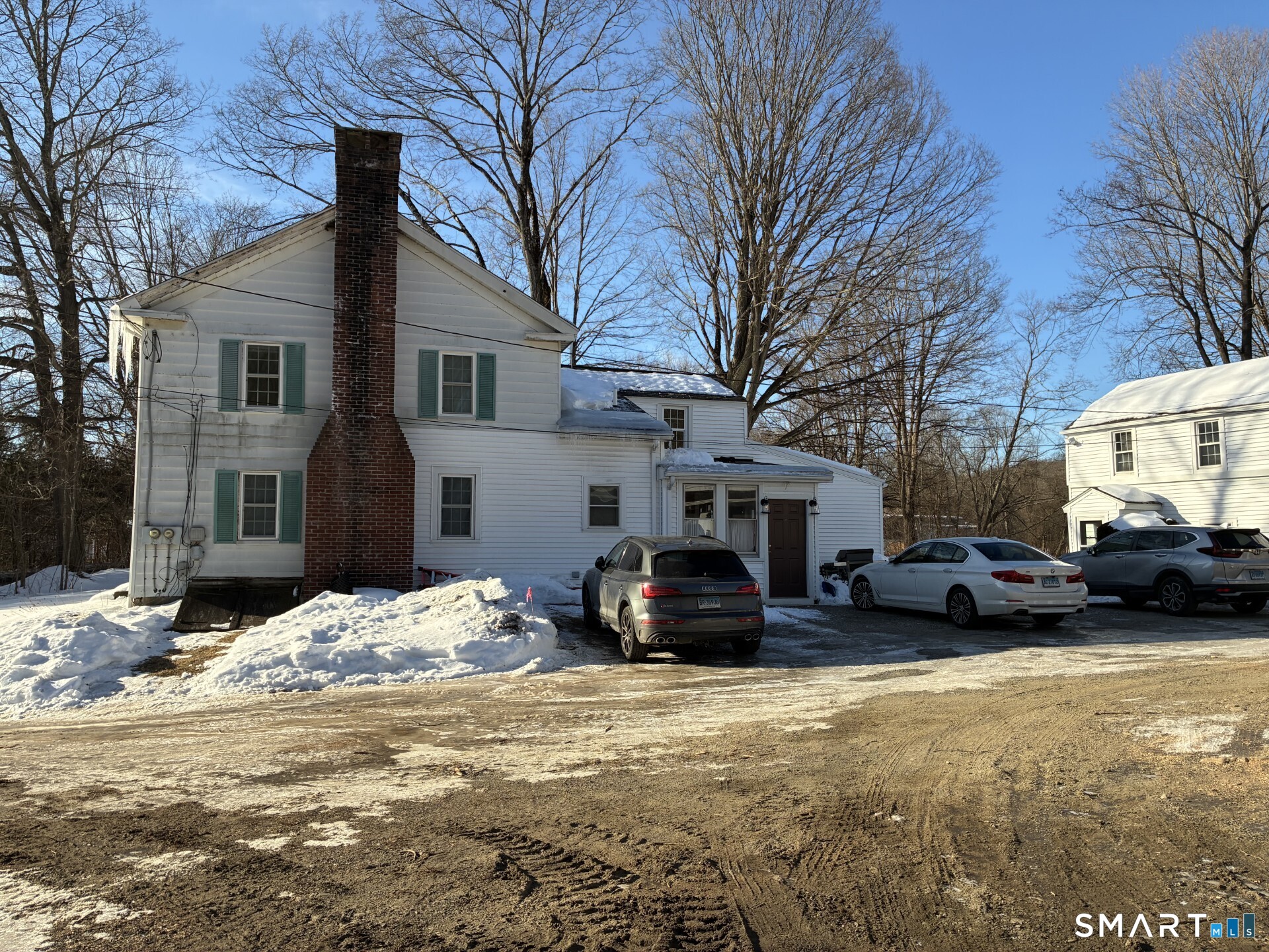92 A Huntingtown Road Newtown, CT 06470 - Photo 27 of 27 Parking area on right side of home