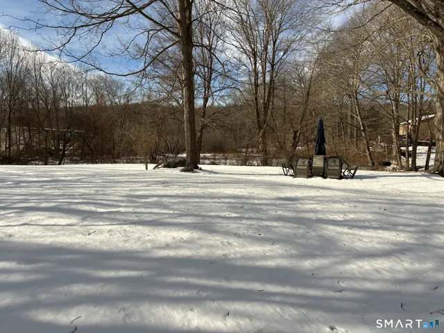 $2,250 | 92 A Huntingtown Road, Newtown, CT 06470