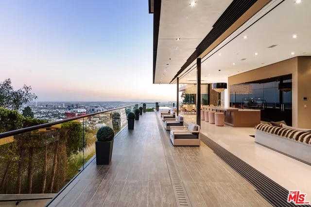 $34,990,000 | 9199 Thrasher Avenue, Los Angeles, CA 90069