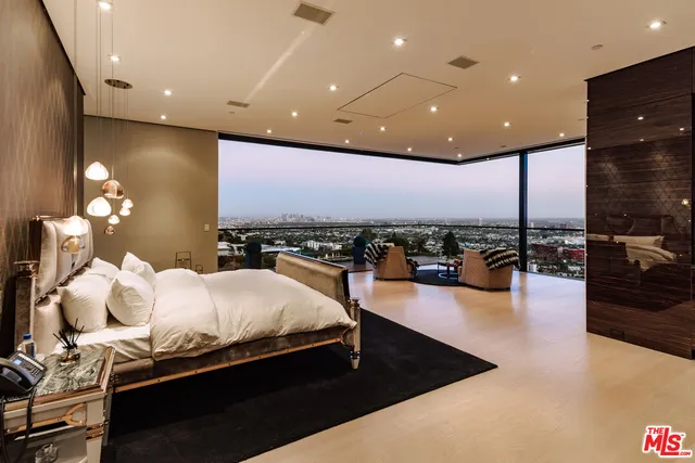 $34,990,000 | 9199 Thrasher Avenue, Los Angeles, CA 90069