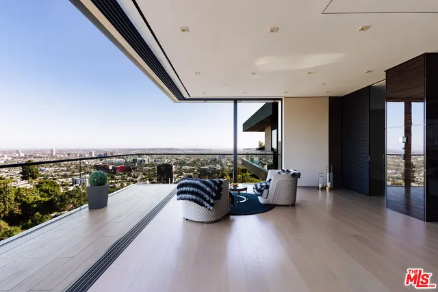 $34,990,000 | 9199 Thrasher Avenue, Los Angeles, CA 90069