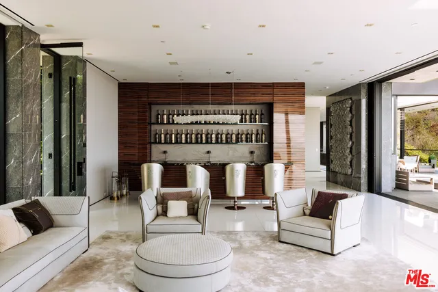 $34,990,000 | 9199 Thrasher Avenue, Los Angeles, CA 90069