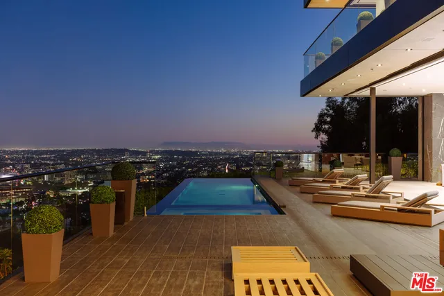 $34,990,000 | 9199 Thrasher Avenue, Los Angeles, CA 90069