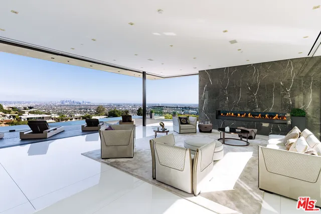 $34,990,000 | 9199 Thrasher Avenue, Los Angeles, CA 90069