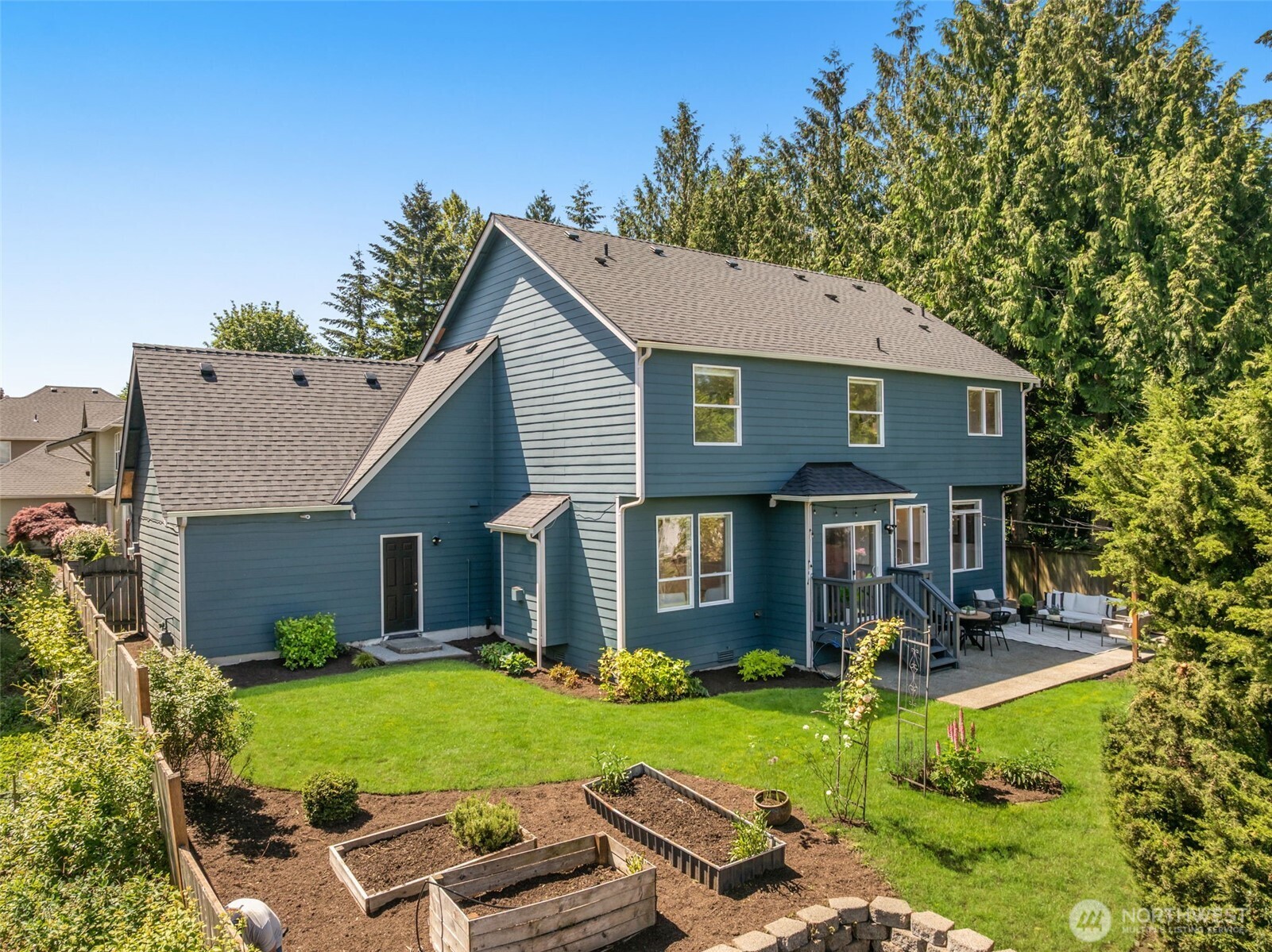 2619 Anacortes Avenue Northeast Renton, WA 98059 - Photo 5 of 19