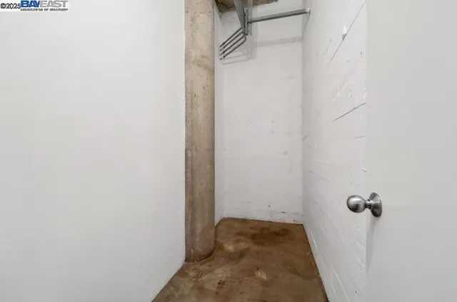 $898,000 | 247 4th Street, Unit 202, Oakland, CA 94607