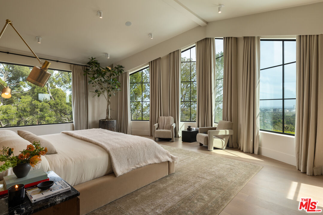 1122 La Altura Road Beverly Hills, CA 90210 - Photo 15 of 44