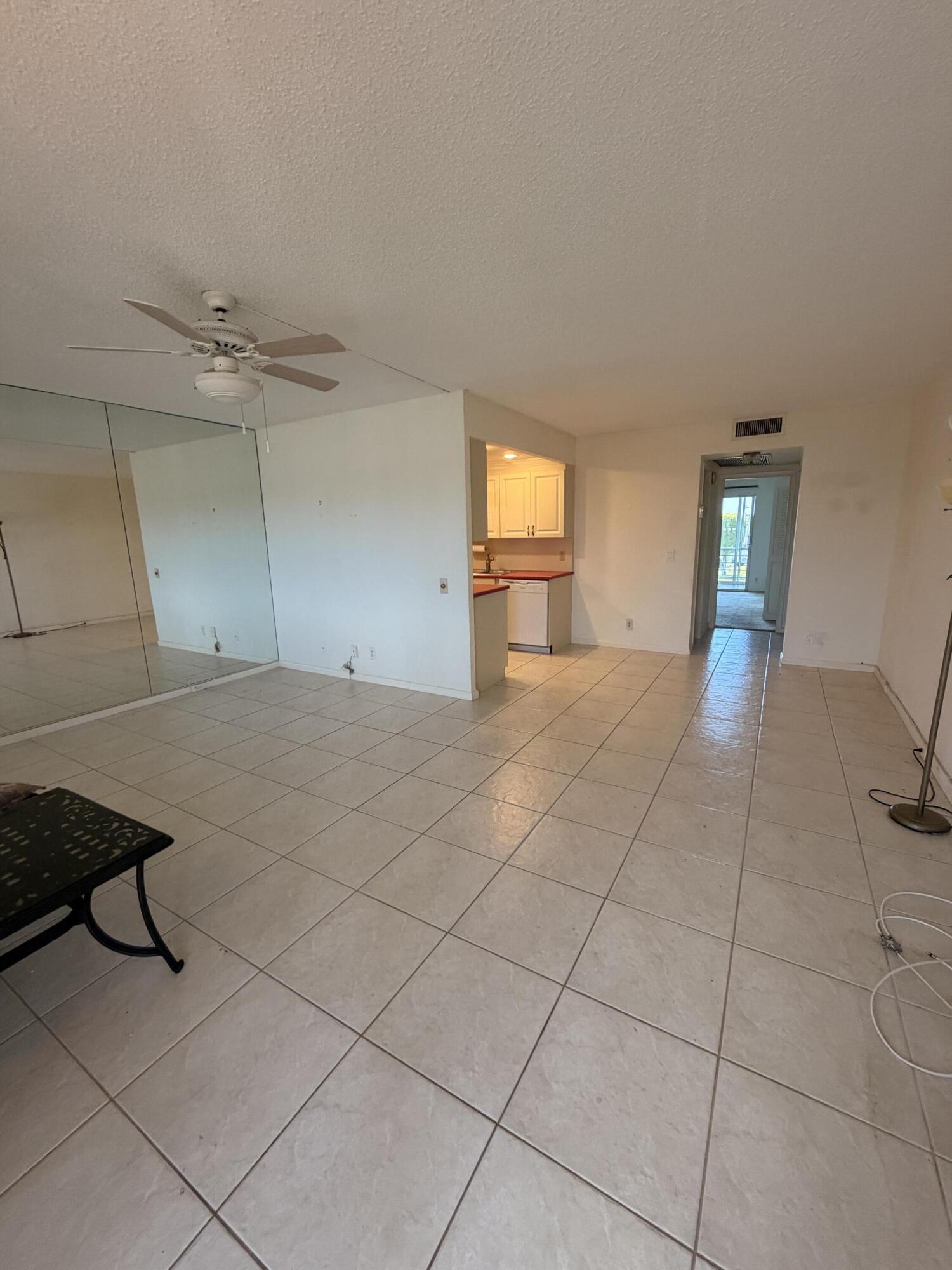4074 Cornwall East Boca Raton, FL 33434 - Photo 8 of 8 IMG_2877