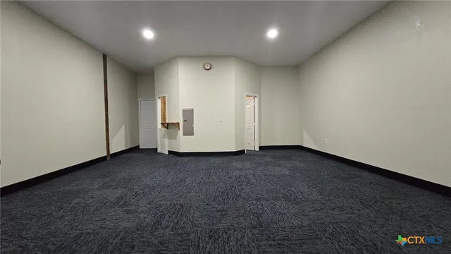 $3,495 | 305 Remuda Drive, Liberty Hill, TX 78642