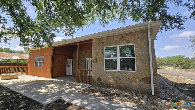 $3,495 | 305 Remuda Drive, Liberty Hill, TX 78642